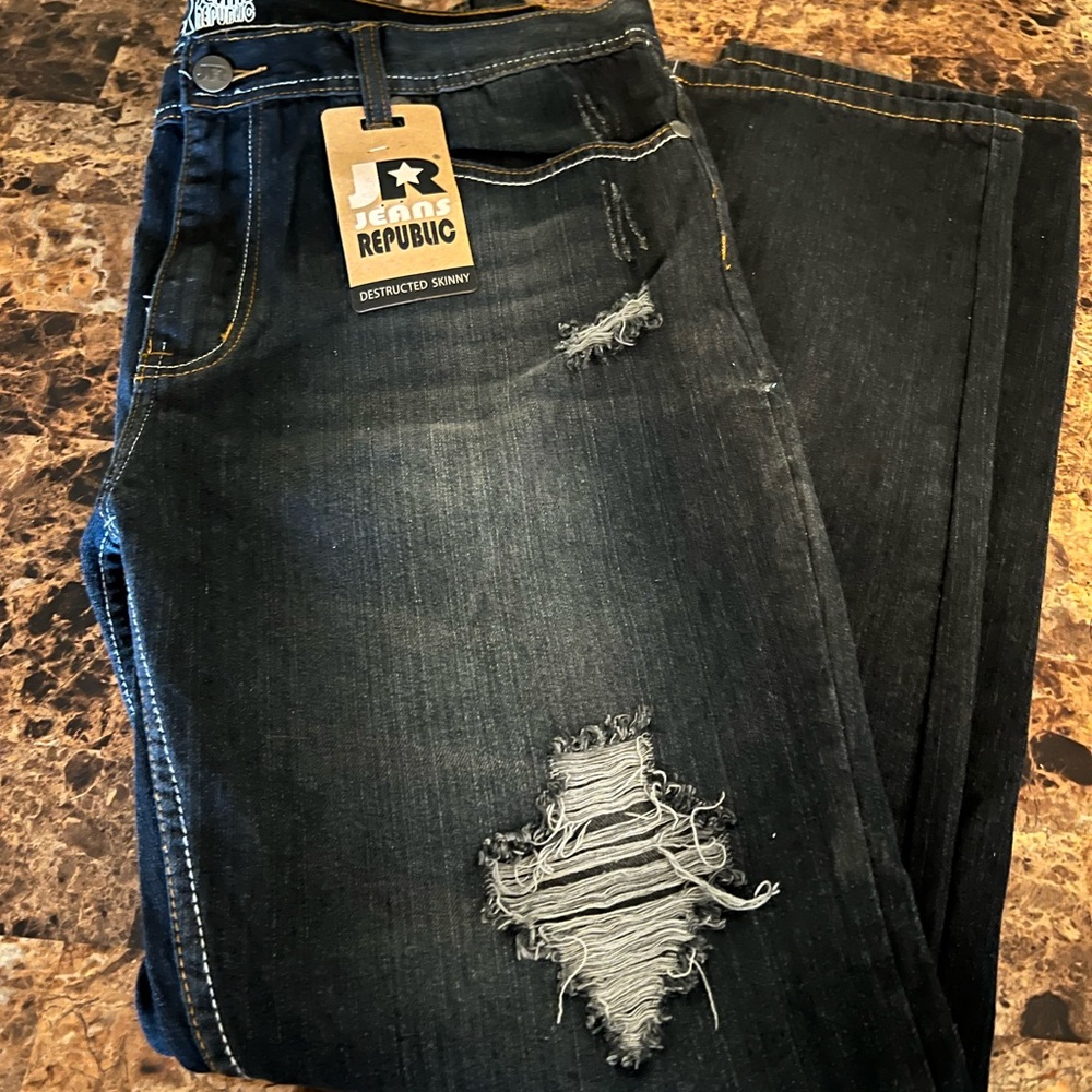 Mens Jeans Republic Destructed Skinny Jeans Size 38x32